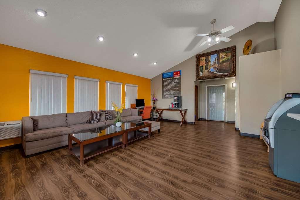 Econo Lodge San Antonio Near Seaworld - Medical Center Interior photo
