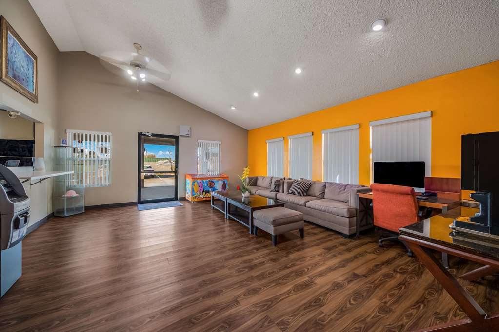 Econo Lodge San Antonio Near Seaworld - Medical Center Interior photo